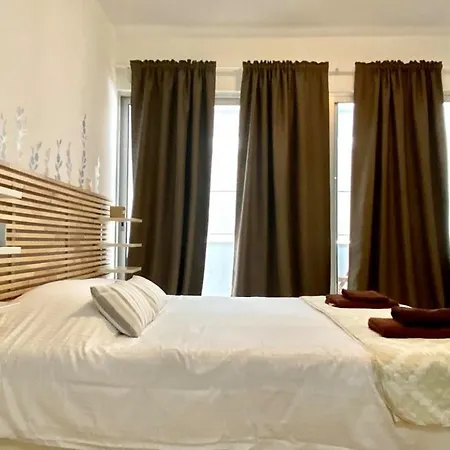 Beachfront Boutique - Eden Building * Limassol