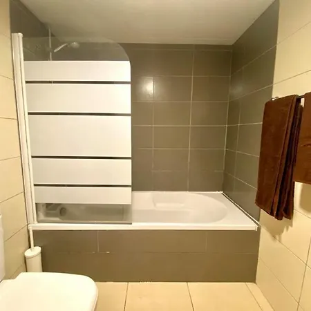 Beachfront Boutique - Eden Building Apartman *